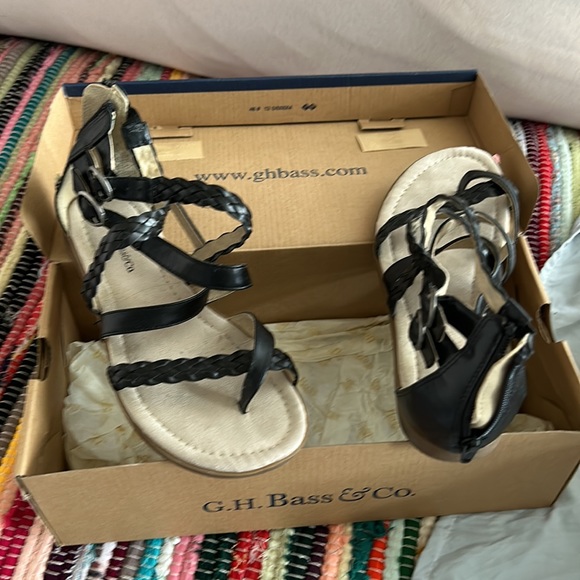 Sandals just tried on never worn beautiful sandals different - Picture 5 of 5